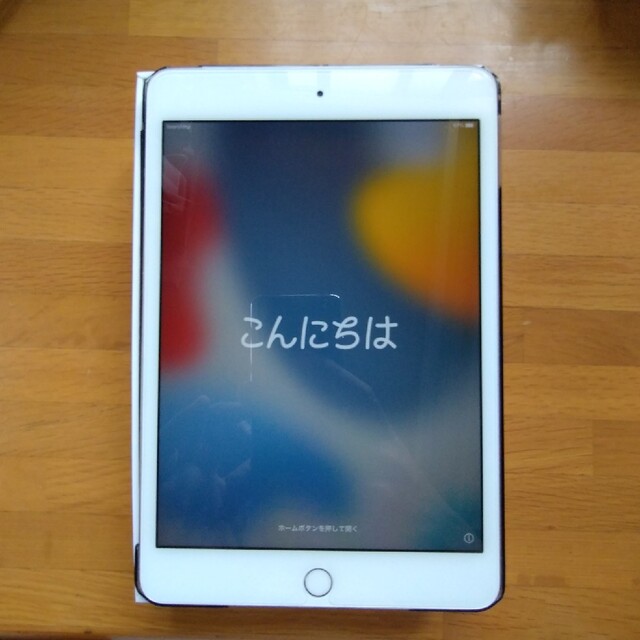 iPadmini4カラーiPad mini4 64GB docomo 箱あり 判定◯