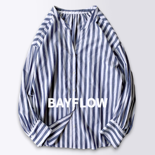 ベイフロー(BAYFLOW)のベイフロー　スキッパーストライプシャツ　ブルー　袖口かわいい立体デザイン(シャツ/ブラウス(長袖/七分))