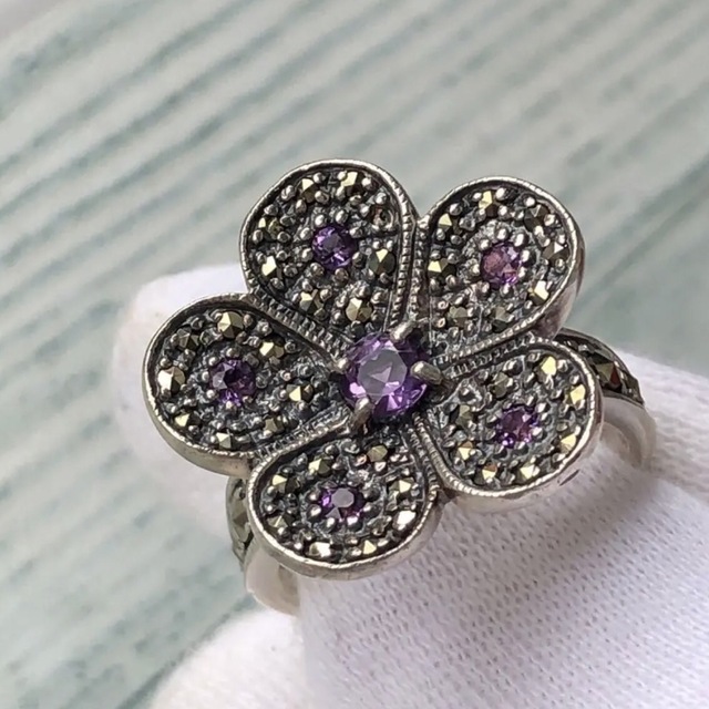   ヴィンテージ  天然石　紫水晶　アメジストリング　指輪　ヘマタイト　925 レディースのアクセサリー(リング(指輪))の商品写真