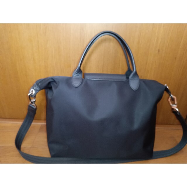 LONGCHAMP(ロンシャン)の専用！！LONGCHAMPロンシャン 黒 ル・プリアージュネオショルダーバッグM レディースのバッグ(ショルダーバッグ)の商品写真