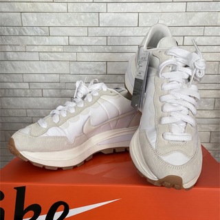 ナイキ(NIKE)のNIKE VAPORWAFFLE SACAI SAIL WHITE GUM(スニーカー)