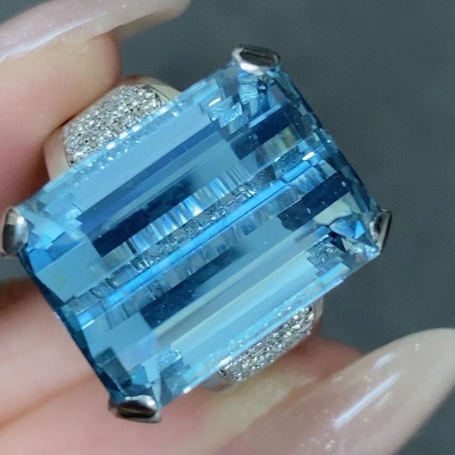 Worldstoneのリング天然アクアマリン ダイヤ  リング15.78ct pt900 ¥