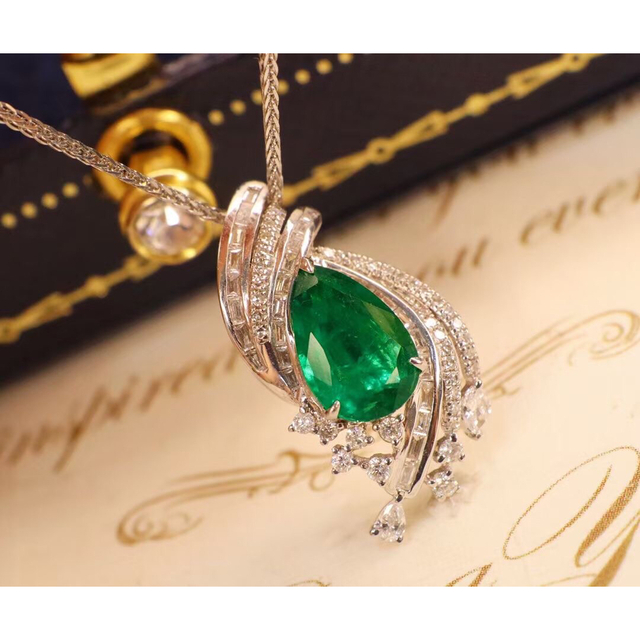 天然 エメラルド ダイヤ ペンダントトップ1ct k18 ¥3 | www.jarussi.com.br