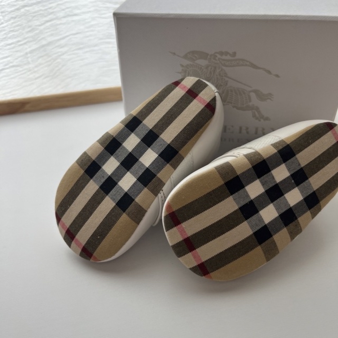 BURBERRY(バーバリー)のBurberry Children ベビーシューズ キッズ/ベビー/マタニティのベビー靴/シューズ(~14cm)(スニーカー)の商品写真