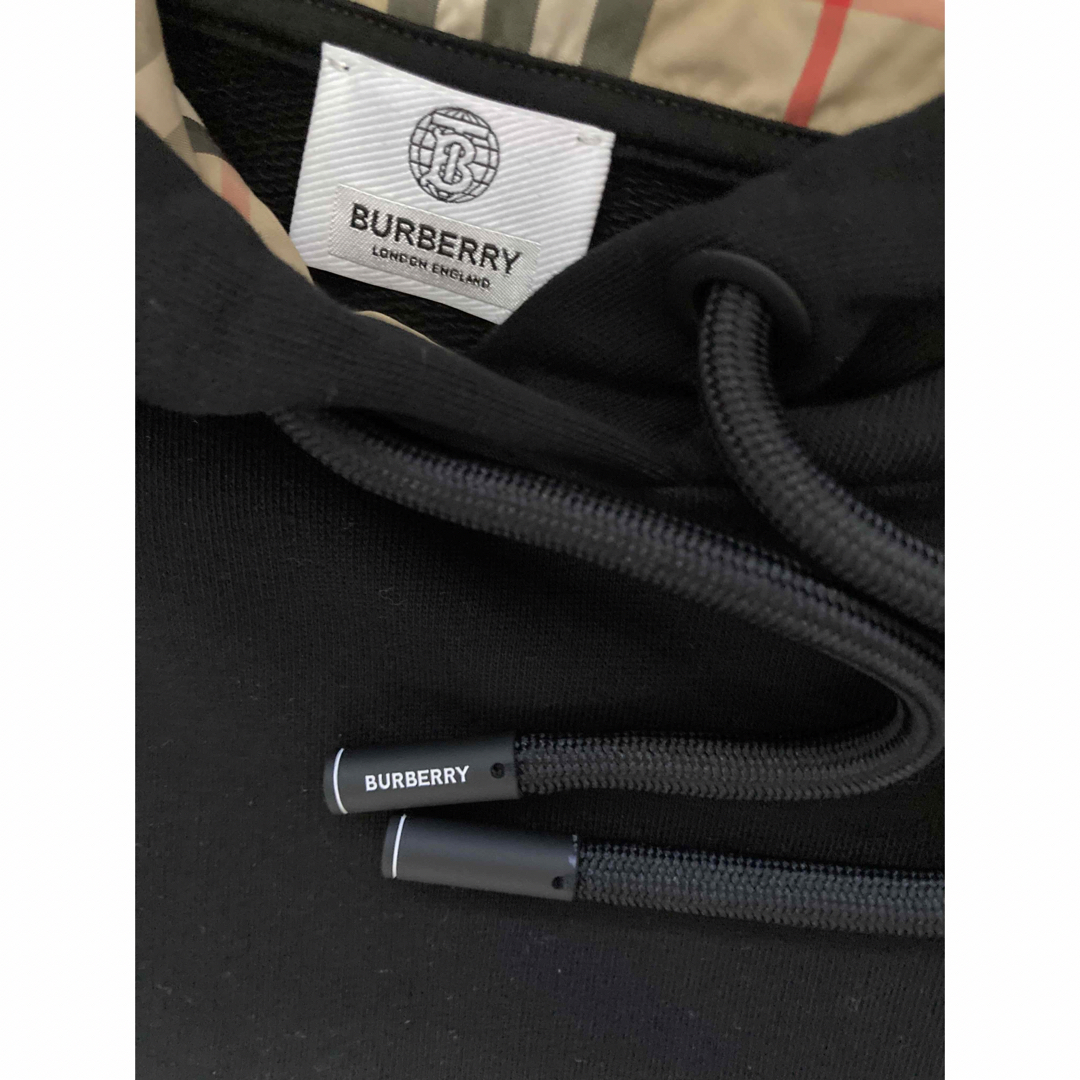 BURBERRY - バーバリー フード裏ノバチェック柄 オーバーサイズ BURBERRY - バーバリー フード裏ノバチェック柄 オーバーサイズ
