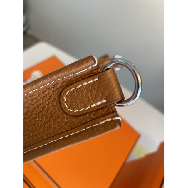 Hermes(エルメス)のスーさま専用です。エルメス エブリンtpm 16 ミニエブリン ゴールド レディースのバッグ(ショルダーバッグ)の商品写真