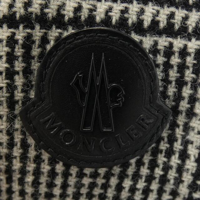 モンクレール MONCLER ダウンジャケット