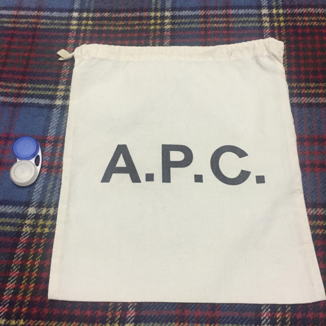 A.P.C(アーペーセー)のAPC袋 レディースのバッグ(ショップ袋)の商品写真