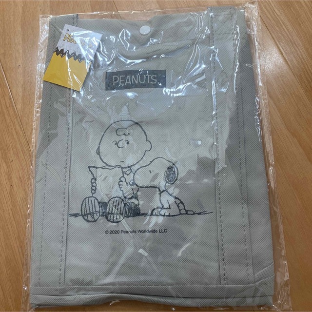 SNOOPY(スヌーピー)の新品未使用　スヌーピーメイト　レジバッグ レディースのバッグ(エコバッグ)の商品写真