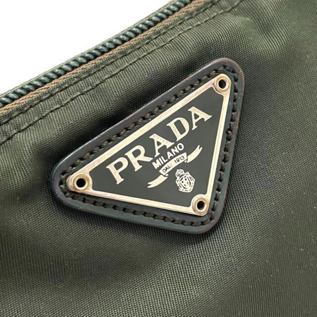 PRADA(プラダ)のプラダ ポーチ トライアングル マルチポーチ ナイロン カーキグリーン系 緑 レディースのファッション小物(ポーチ)の商品写真