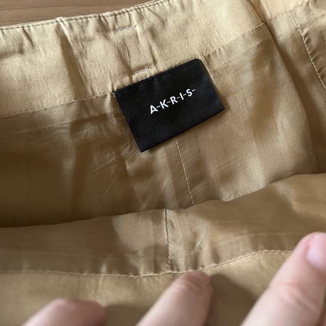 AKRIS(アクリス)のAKRIS プリーツスカート　38 ベルト取り外し可 レディースのスカート(ひざ丈スカート)の商品写真