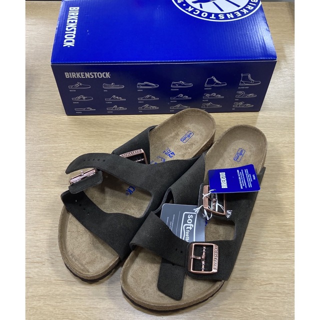 BIRKENSTOCK(ビルケンシュトック)のビルケン　42 27cm UK8 サンダル　ブラウンArizona アリゾナ メンズの靴/シューズ(サンダル)の商品写真