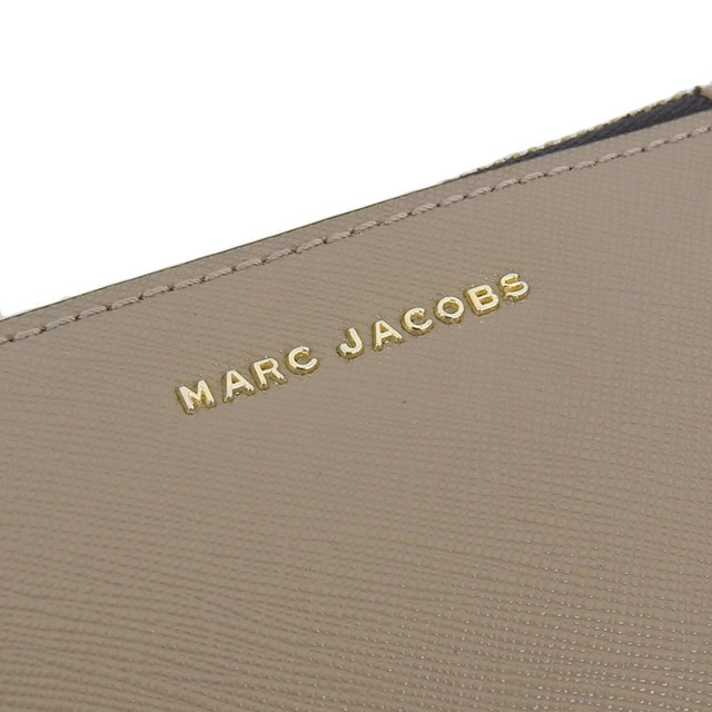 MARC BY MARC JACOBS(マークバイマークジェイコブス)の【本物保証】 美品 マークバイマークジェイコブス MARC BY MARC JACOBS コインケース キーホルダー レザー 茶 レディースのファッション小物(キーホルダー)の商品写真