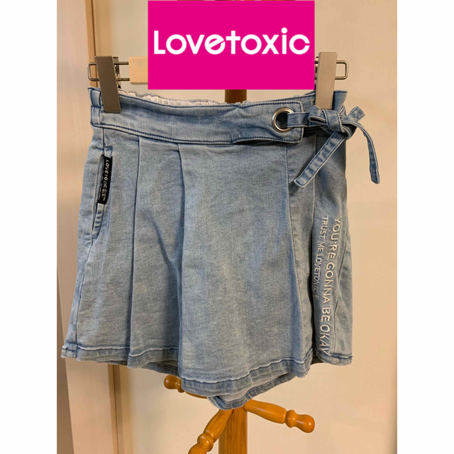 lovetoxic(ラブトキシック)のラブトキシックデニムスカートSサイズ(140センチ) キッズ/ベビー/マタニティのキッズ服女の子用(90cm~)(スカート)の商品写真