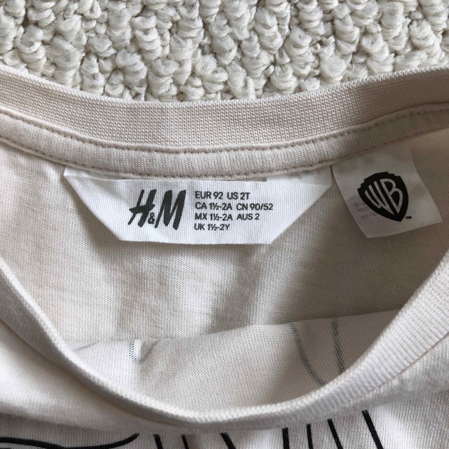H&M(エイチアンドエム)のH&M TUNESQUAD Tシャツ キッズ/ベビー/マタニティのキッズ服男の子用(90cm~)(その他)の商品写真