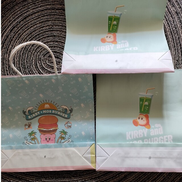 モスバーガー(モスバーガー)のモスバーガー　カービィ　　紙袋3枚 エンタメ/ホビーのおもちゃ/ぬいぐるみ(キャラクターグッズ)の商品写真