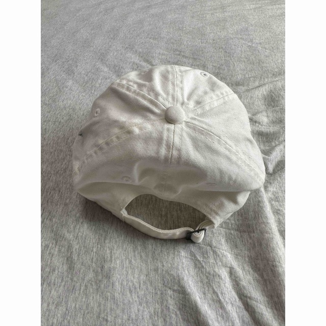 NIKE(ナイキ)のNIKEキャップ　WHITE メンズの帽子(キャップ)の商品写真