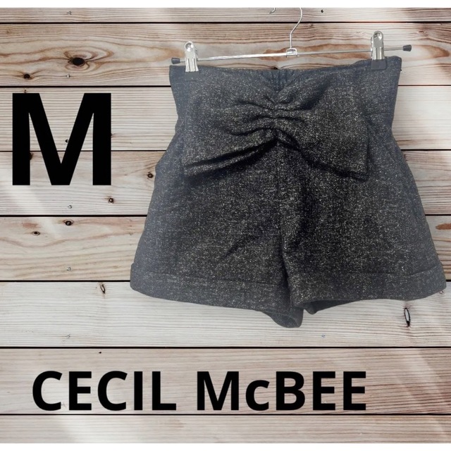 CECIL McBEE(セシルマクビー)の★新品★ CECIL McBEE セシルマクビー　ショートパンツ　Mサイズ レディースのパンツ(ショートパンツ)の商品写真