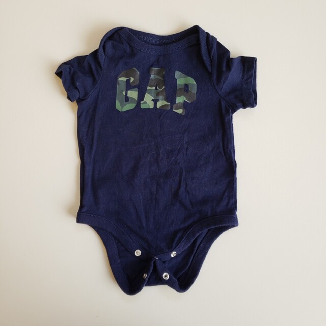 babyGAP(ベビーギャップ)のGAP ロンパース　60cm キッズ/ベビー/マタニティのベビー服(~85cm)(ロンパース)の商品写真