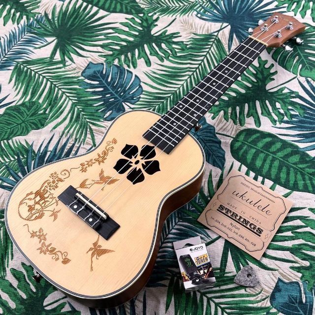 【Smijer ukulele】スプルース単板のエレキ・コンサートウクレレ