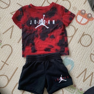 ジョーダン(Jordan Brand（NIKE）)のNikeジョーダン　Tシャツパンツセット12M サイズ70-80(Ｔシャツ)