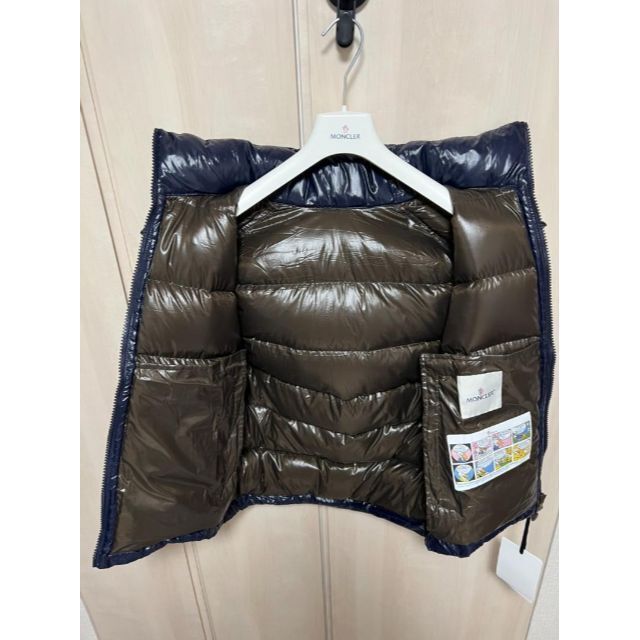 ☆未使用・本物保証☆MONCLER BORMES ダウンベスト 4 紺色　XL