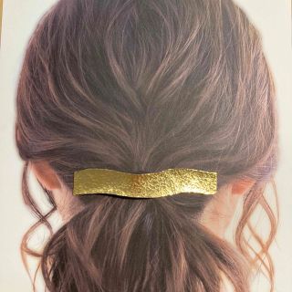 真鍮バレッタ　鎚目　波形　ウェーブ　ハンドメイド　母の日　ヘアアクセサリー(ヘアアクセサリー)