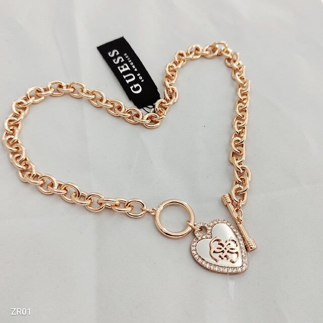 GUESS(ゲス)の匿名配送◇新品◇Guess◇ゲス◇ネックレス◇ハート レディースのアクセサリー(ネックレス)の商品写真