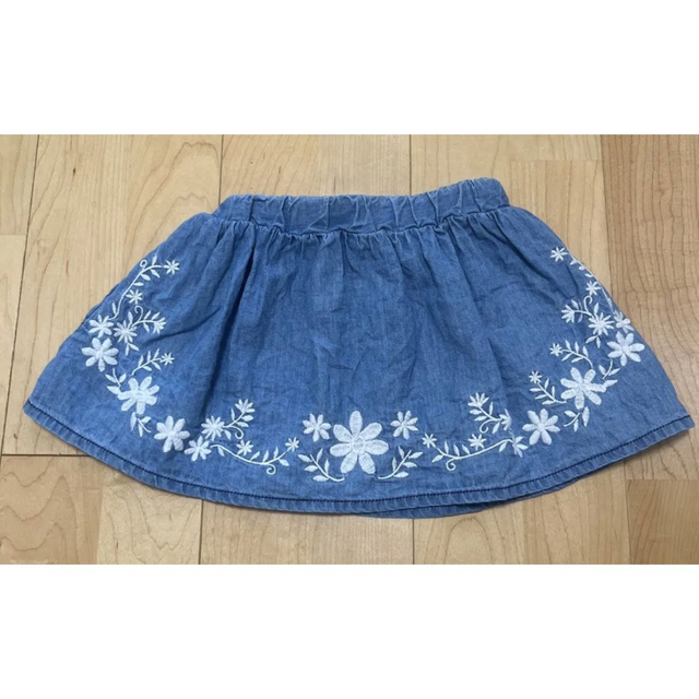 花柄  刺繍  スカート キッズ/ベビー/マタニティのキッズ服女の子用(90cm~)(スカート)の商品写真