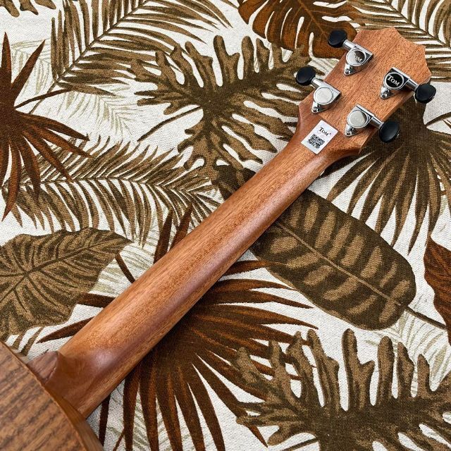 Tom ukulele】アカシアコア材のテナー・ウクレレ【ウクレレ専門店