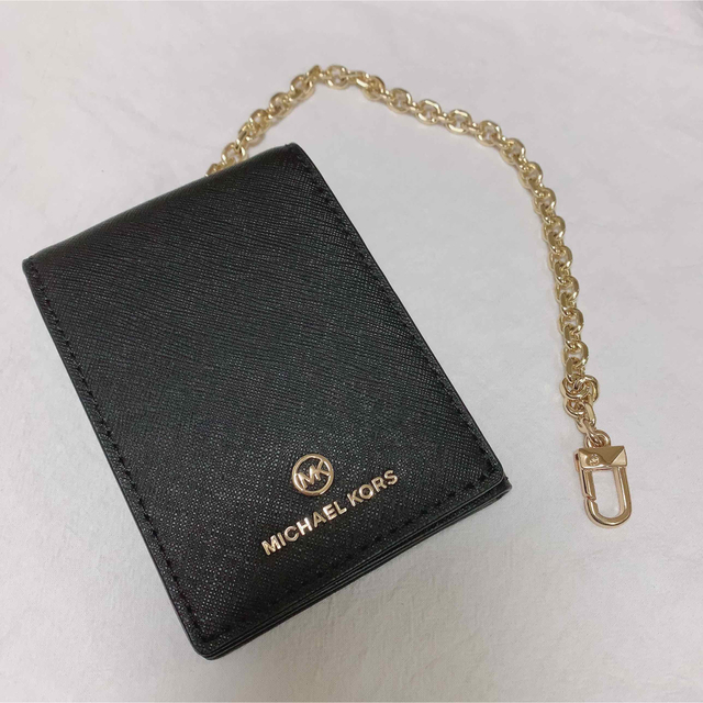 Michael Kors(マイケルコース)のMICHAEL KORS フォールデッドチェーンカードケース　 レディースのファッション小物(財布)の商品写真