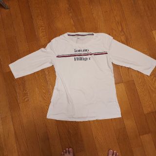 トミーヒルフィガー(TOMMY HILFIGER)の七分丈　Tシャツ(シャツ/ブラウス(長袖/七分))