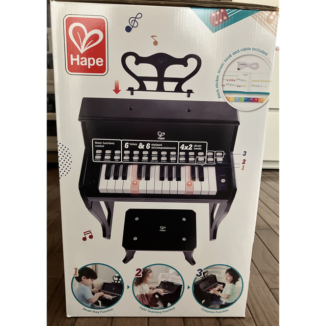 新品未使用　Hape デラックスアップライトピアノ E0629 キッズ/ベビー/マタニティのおもちゃ(楽器のおもちゃ)の商品写真