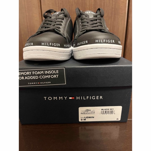TOMMY HILFIGER(トミーヒルフィガー)のトミーヒルフィガー　スニーカー　新品未使用　US9(27.0cm)サイズ メンズの靴/シューズ(スニーカー)の商品写真