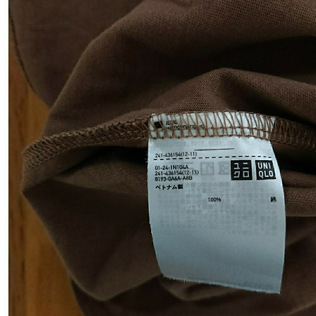 UNIQLO(ユニクロ)のユニクロ  スムースコットンラウンドヘムロングT(モカ) レディースのトップス(Tシャツ(半袖/袖なし))の商品写真