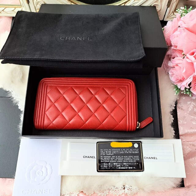 流行 CHANEL ボーイシャネル 長財布 ココマークラウンドファスナー 赤