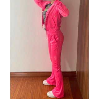 ジューシークチュール(Juicy Couture)の激レア かわいいカラー バービーピンク ホットピーチピンク ベロア セットアップ(セット/コーデ)