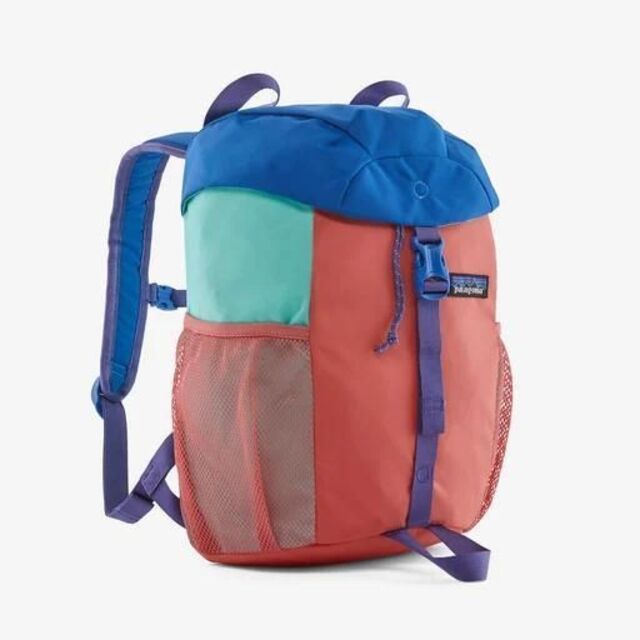 patagonia(パタゴニア)の新品 47890 COR キッズ レフュジート デイパック 12L  パタゴニア キッズ/ベビー/マタニティのこども用バッグ(リュックサック)の商品写真