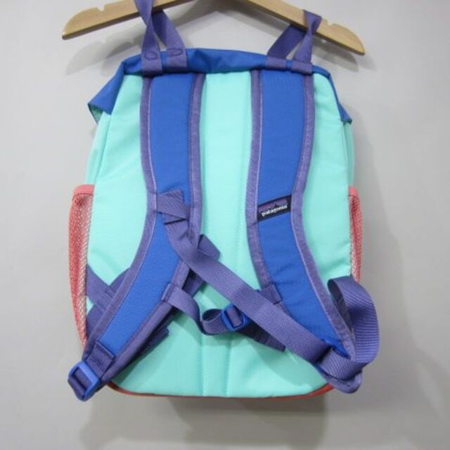 patagonia(パタゴニア)の新品 47890 COR キッズ レフュジート デイパック 12L  パタゴニア キッズ/ベビー/マタニティのこども用バッグ(リュックサック)の商品写真