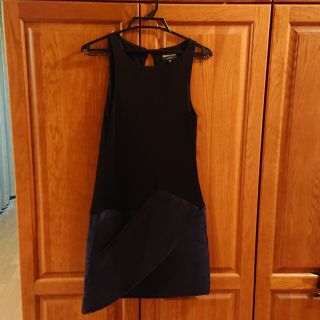 EMPORIO ARMANI(ミニワンピース)のフリマアイテム一覧 EMPORIO ARMANI(ミニワンピース)のフリマアイテム一覧