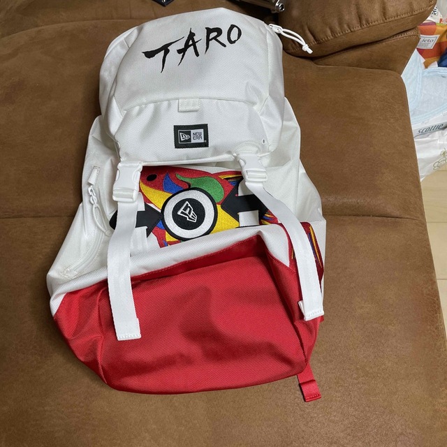 NEW ERA(ニューエラー)のニューエラ　岡本太郎　コラボ　リュック メンズのバッグ(バッグパック/リュック)の商品写真