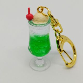 シュワシュワメロンクリームソーダキーホルダー(ミニチュア)