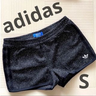 アディダス(adidas)のアディダス　短パン　レディース  Sサイズ　ツイード　adidas(その他)