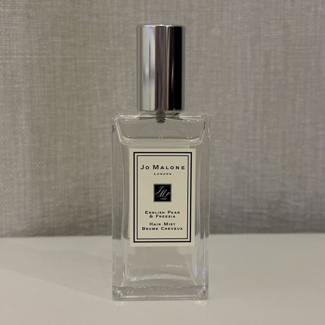 Jo Malone(ジョーマローン)のジョーマローン Jo Malone イングリッシュ ペア&フリージア ヘアミスト コスメ/美容のヘアケア/スタイリング(ヘアウォーター/ヘアミスト)の商品写真