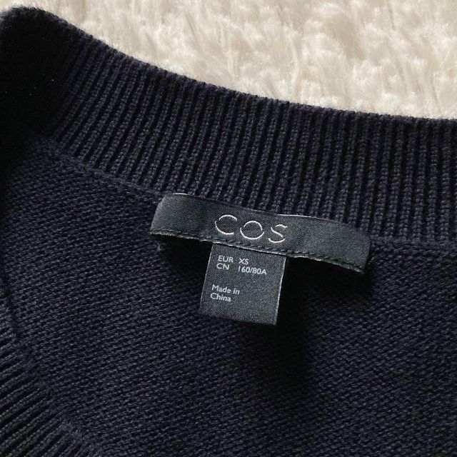 COS(コス)の美品　COS　ドッキングワンピース　ニット　半袖　裾フリル　ゆったり　コス レディースのワンピース(ひざ丈ワンピース)の商品写真