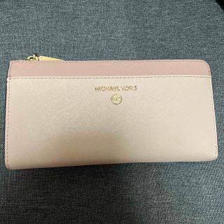 マイケルコース(Michael Kors)のマイケルコースジェットセットチャームコーナージップウォレット(財布)