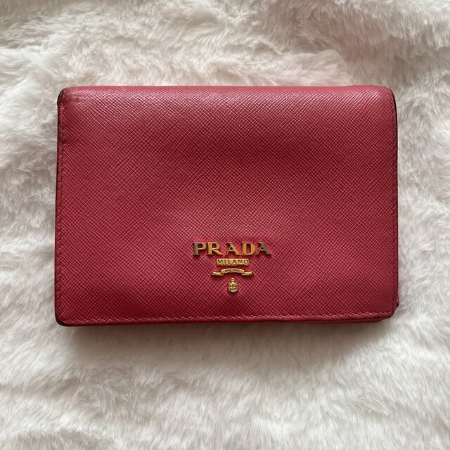 PRADA(プラダ)のプラダ　ミニ財布　二つ折り レディースのファッション小物(財布)の商品写真