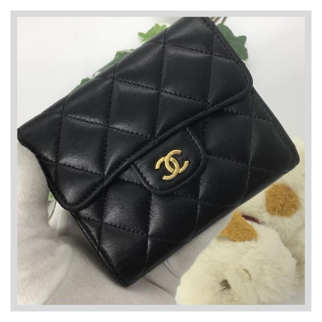素晴らしい価格 CHANEL ラムスキン ブラック 三つ折り財布 マトラッセ