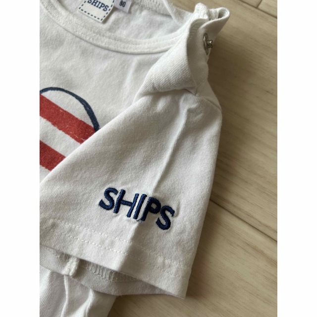 SHIPS KIDS(シップスキッズ)のシップスSHIPSキッズ　ハートプリントTシャツ80cm キッズ/ベビー/マタニティのベビー服(~85cm)(Ｔシャツ)の商品写真