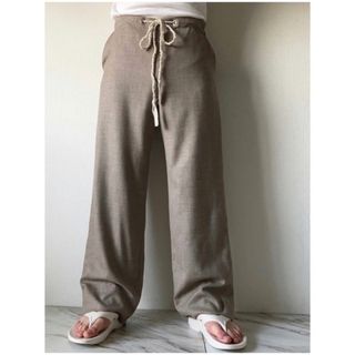 クラス(Class)の薄手 CLASS STIEGLITZ ヤク ベージュ ワイドパンツ スラックス(スラックス)